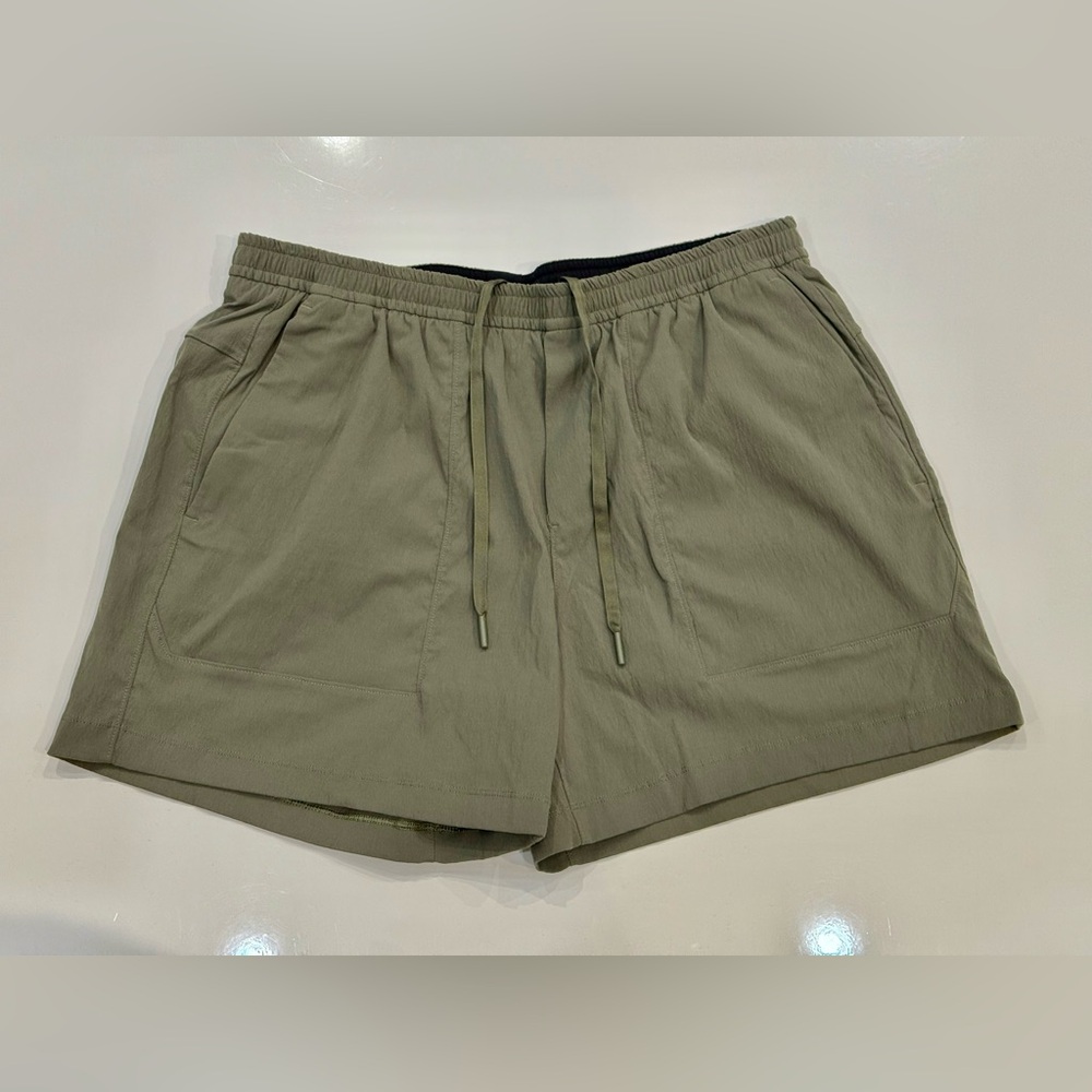 lululemon athletica Tan Men Shorts Hybrids